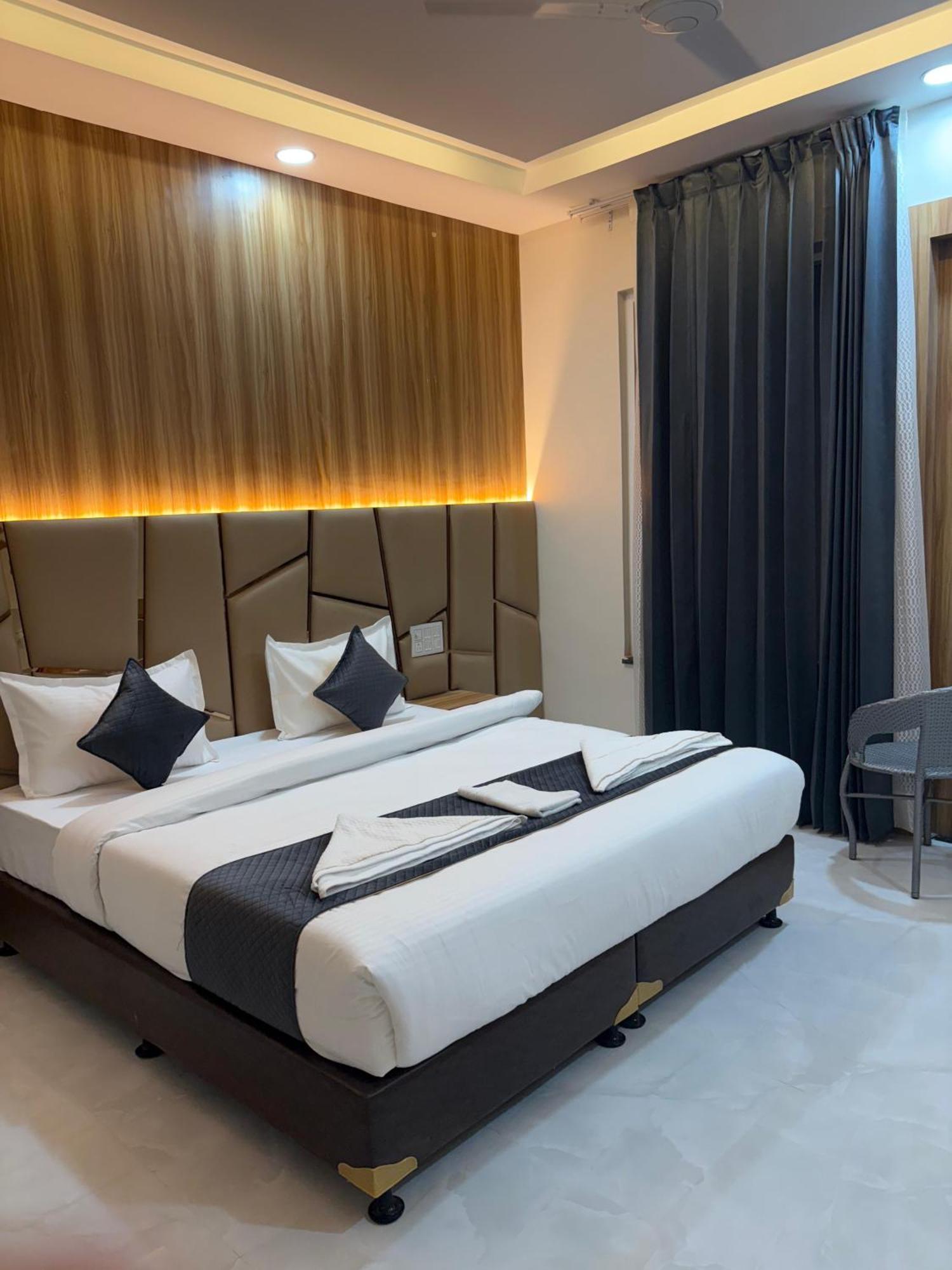 The Janki Hotel Ayodhya Exterior foto
