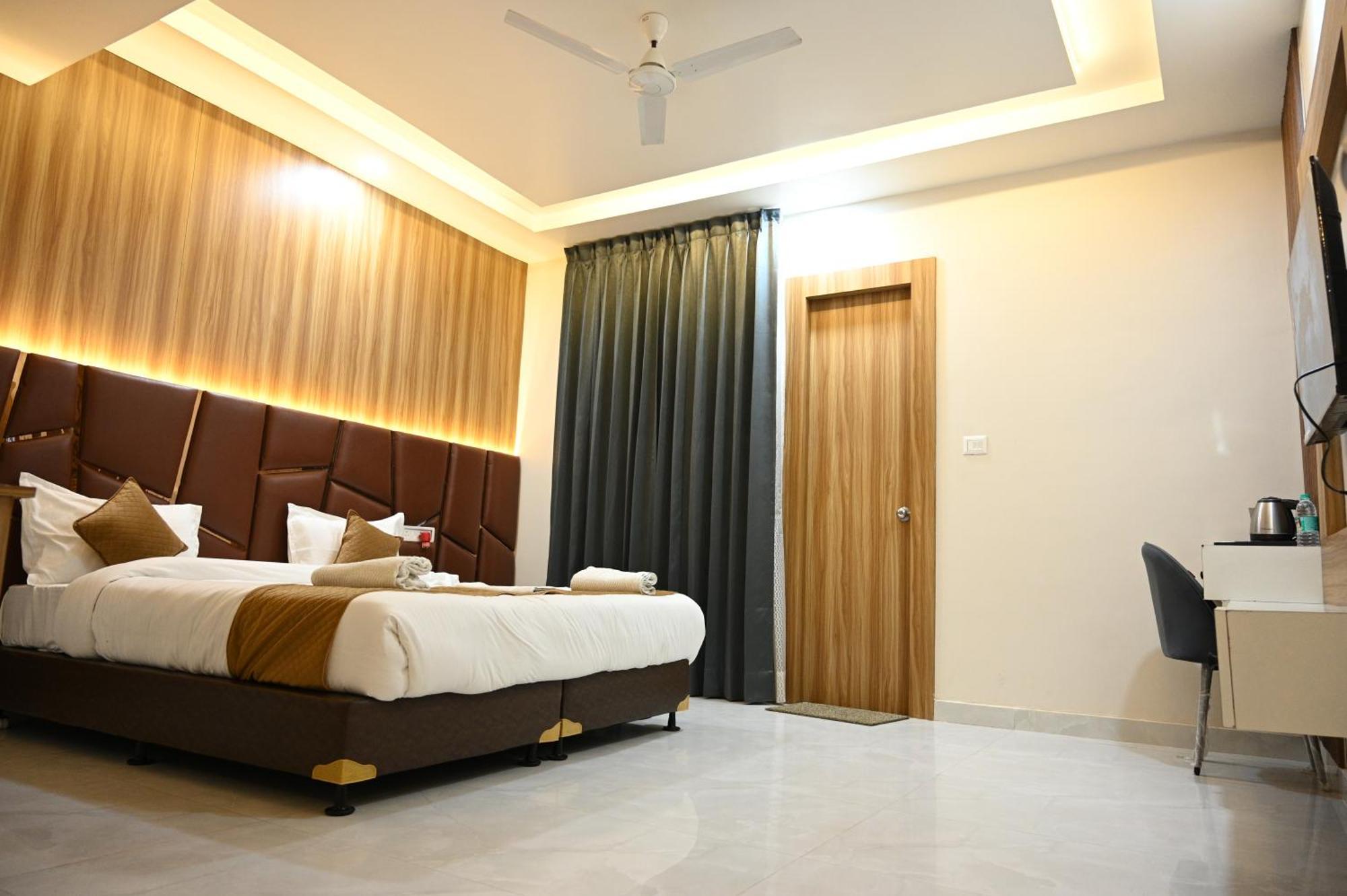 The Janki Hotel Ayodhya Exterior foto