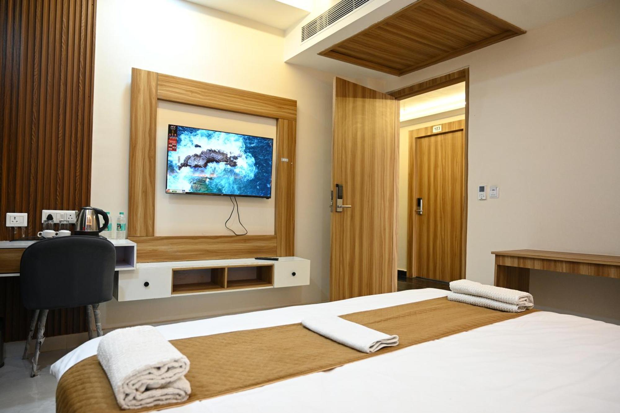 The Janki Hotel Ayodhya Exterior foto